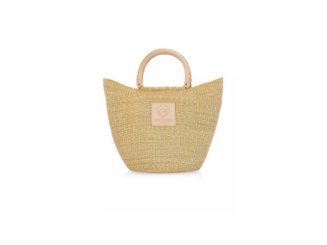 Effortless Elegance: Discovering 4 Must-Have Tote Bags for Chic Simplicity